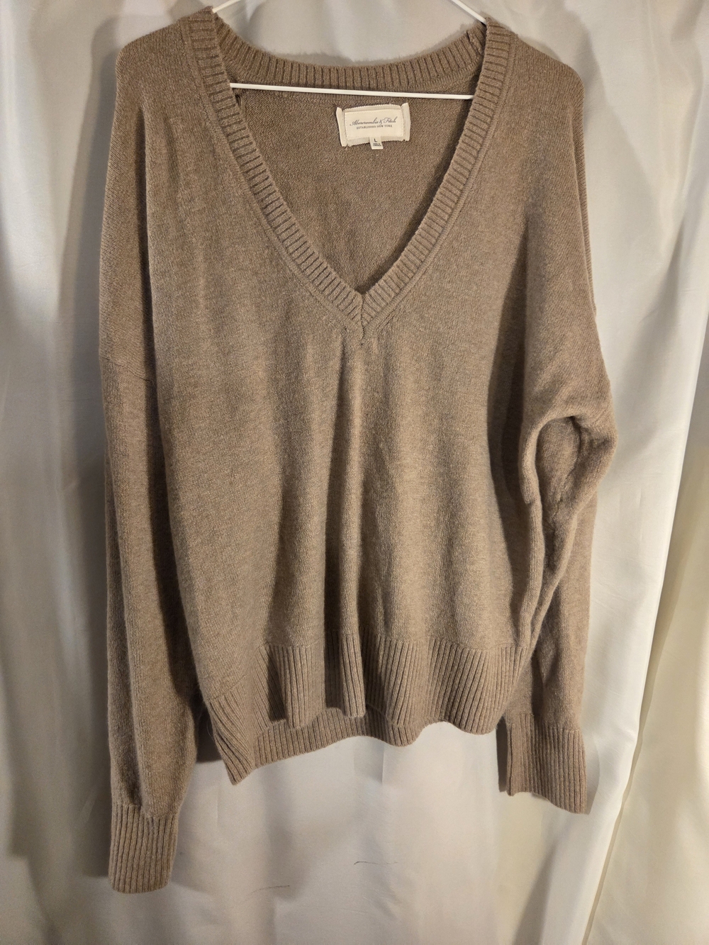Abercrombie & Fitch Women's V-Neck Sweater in Taupe